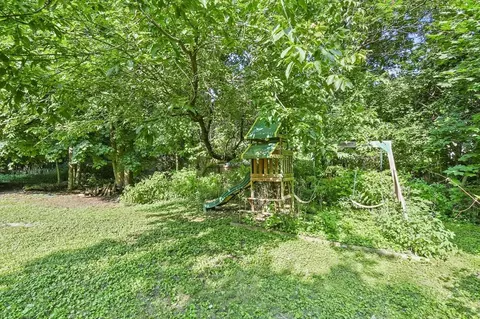 Exterior - 69 Appleton Rd, Auburn, MA 01501 photo 6 of 12