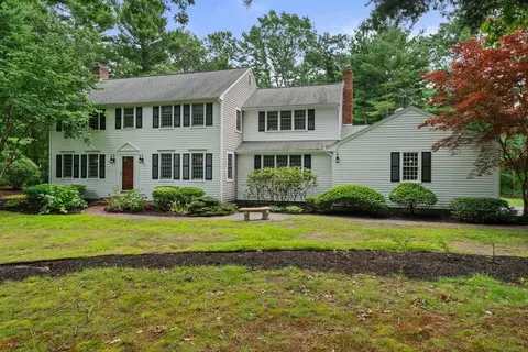 97 Island Creek Rd, Duxbury, MA 02332