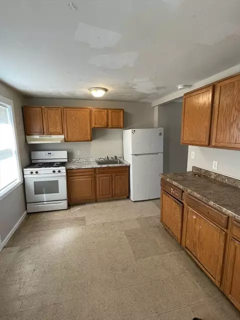 Kitchen - 20-24 Baldwin St, Springfield, MA 01104 photo 4 of 4