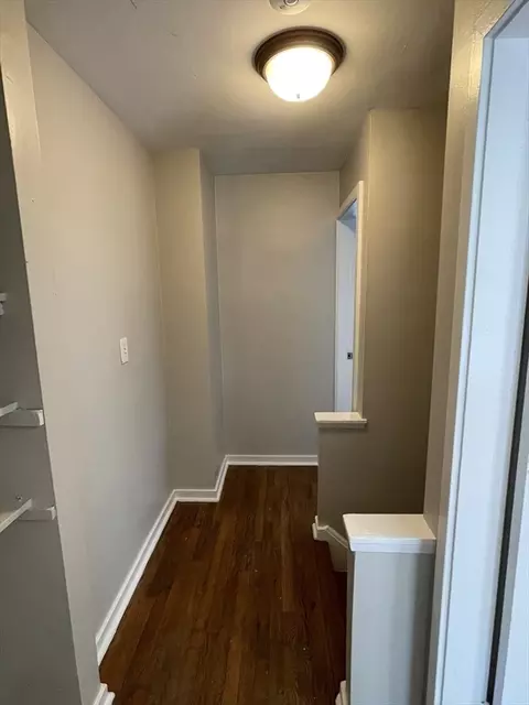 Entry Way - 20-24 Baldwin St, Springfield, MA 01104 photo 7 of 7