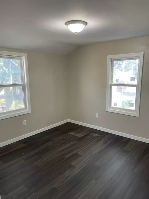 Bedroom - 20-24 Baldwin St, Springfield, MA 01104 photo 3 of 10