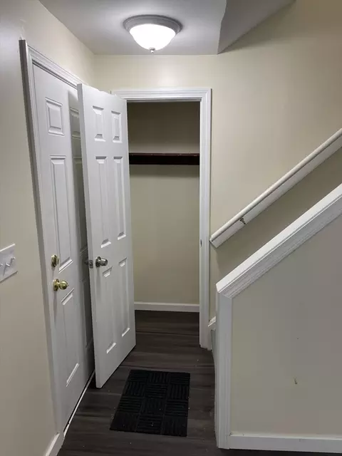 Entry Way - 20-24 Baldwin St, Springfield, MA 01104 photo 1 of 7