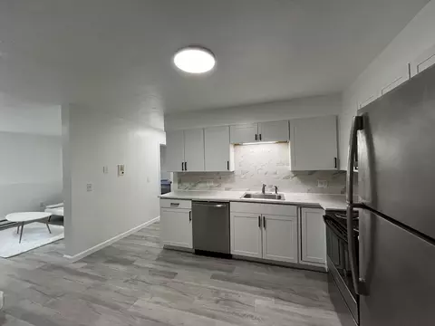 229 Vernon St #3, Worcester, MA 01607