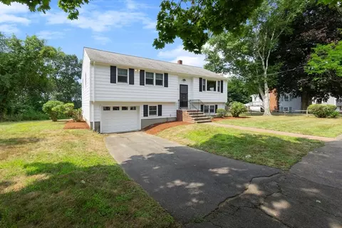 4 Grandview Rd, Danvers, MA 01923 photo 3