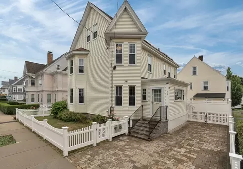 72 Elmira St, Brighton, MA 02135