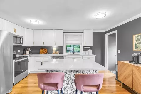 Kitchen - 71 Endicott St, Springfield, MA 01118 photo 3 of 4