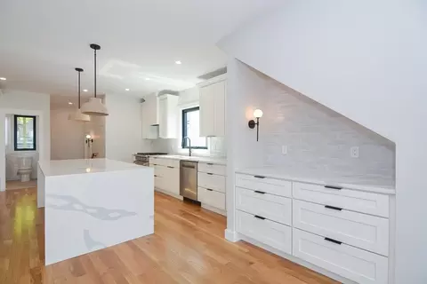 Entry Way - 66 Harvard St, Everett, MA 02149 photo 3 of 4