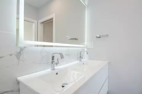 Bath - 66 Harvard St, Everett, MA 02149 photo 5 of 6