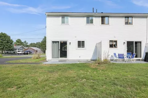 Exterior - 5 Pheasant Ave #1, Wareham, MA 02571 photo 2 of 6