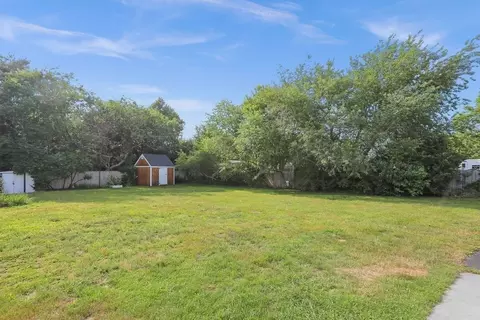 Exterior - 5 Pheasant Ave #1, Wareham, MA 02571 photo 5 of 6