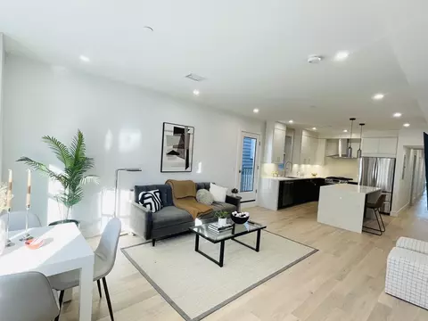 106 Webster #201, Boston, MA 02128