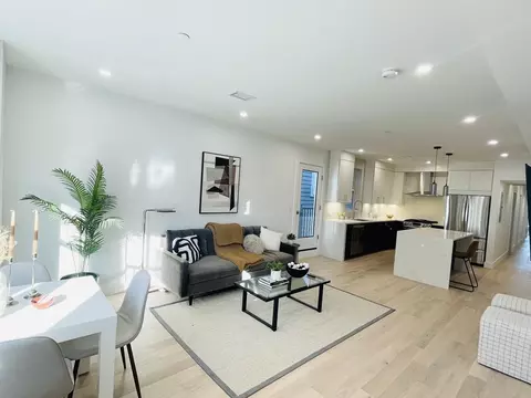 106 Webster #201, Boston, MA 02128