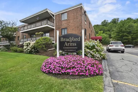 80 N Warren St #22, Woburn, MA 01801