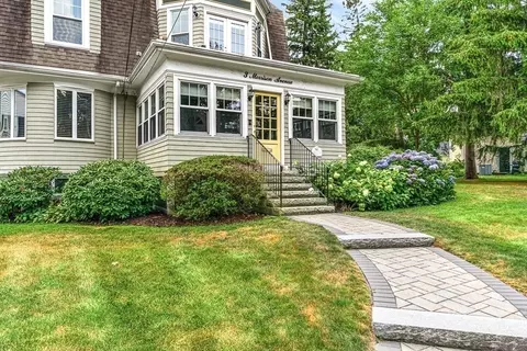 3 Morrison Ave, Stoneham, MA 02180 photo 2