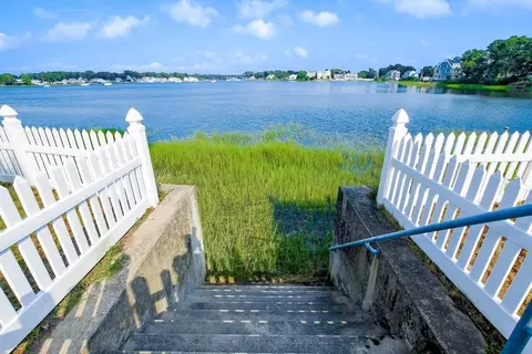 25 Broadmarsh Ave, Wareham, MA 02571 photo 9