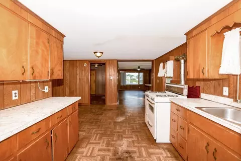 25 Broadmarsh Ave, Wareham, MA 02571 photo 17