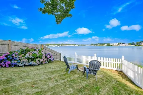 25 Broadmarsh Ave, Wareham, MA 02571 photo 7