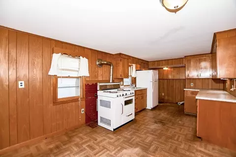 25 Broadmarsh Ave, Wareham, MA 02571 photo 18