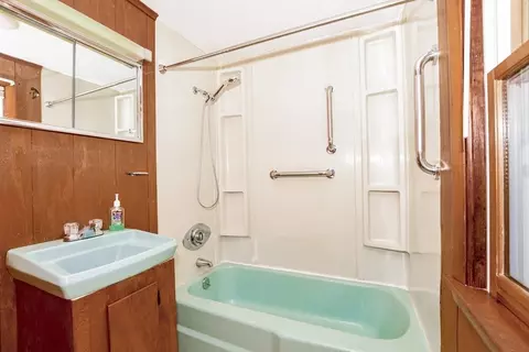 25 Broadmarsh Ave, Wareham, MA 02571 photo 23