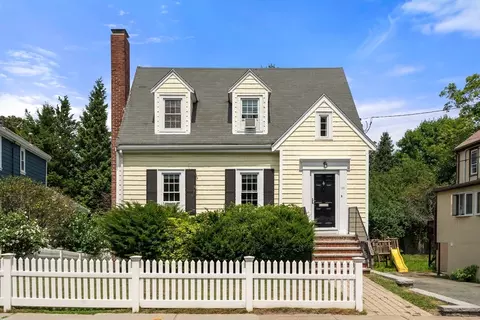 151 Oakdale Rd, Newton, MA 02461
