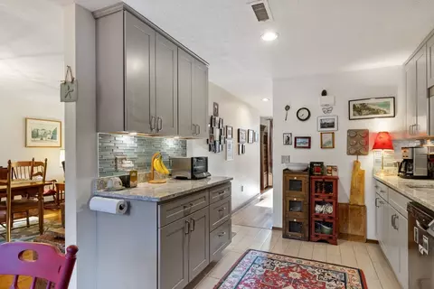 Kitchen - 217 Meadows Edge #217, Acton, MA 01720 photo 3 of 4