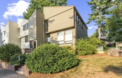 217 Meadows Edge #217, Acton, MA 01720