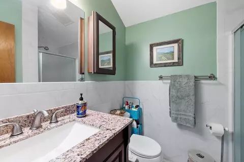 Bath - 217 Meadows Edge #217, Acton, MA 01720 photo 1 of 3