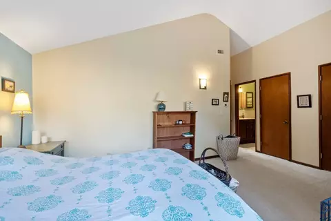 Bedroom - 217 Meadows Edge #217, Acton, MA 01720 photo 3 of 8