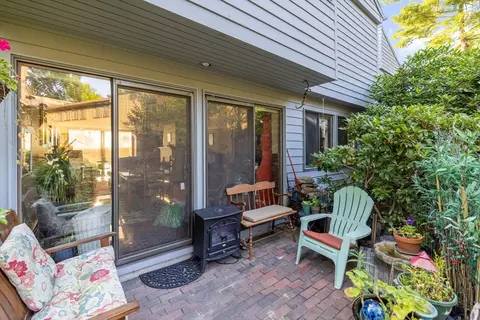 Exterior - 217 Meadows Edge #217, Acton, MA 01720 photo 6 of 8