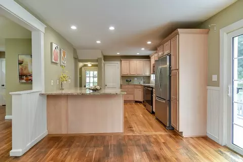 48 Edgebrook Rd, Framingham, MA 01701 photo 11
