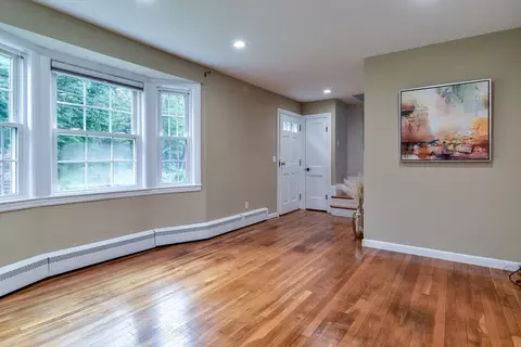 48 Edgebrook Rd, Framingham, MA 01701 photo 5