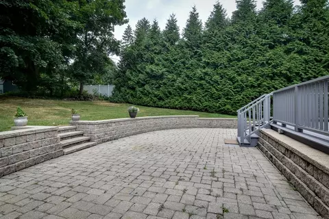 48 Edgebrook Rd, Framingham, MA 01701 photo 29
