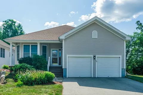 124 Taft Hill Ln #124, Uxbridge, MA 01569