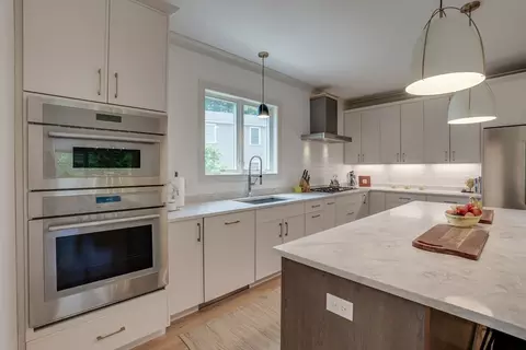 Kitchen - 512 Central Aveune, Needham, MA 02494 photo 5 of 6