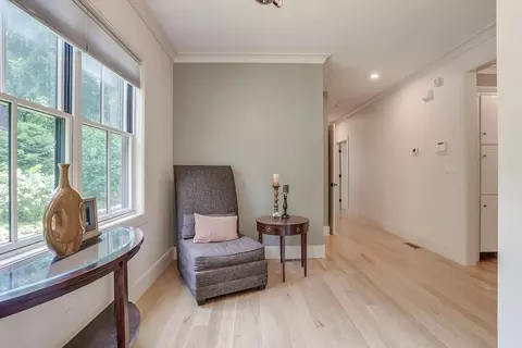 Entry Way - 512 Central Aveune, Needham, MA 02494 photo 2 of 5