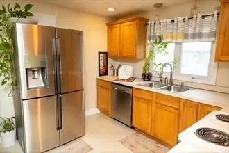1928 N Main St #4, Fall River, MA 02720 photo 5