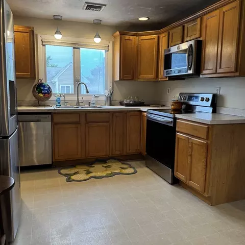 1928 N Main St #4, Fall River, MA 02720 photo 14