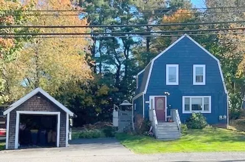 725 Bedford St, Abington, MA 02351