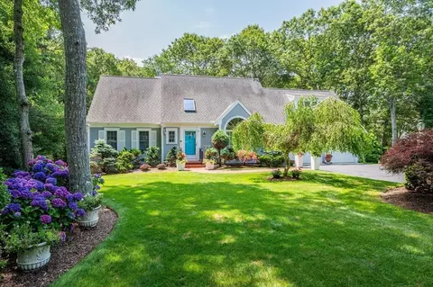 67 Crestview Cir, Barnstable, MA 02632 photo 3