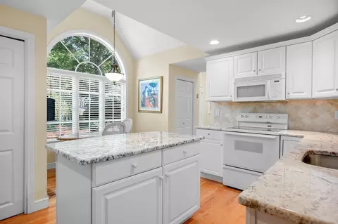67 Crestview Cir, Barnstable, MA 02632 photo 11
