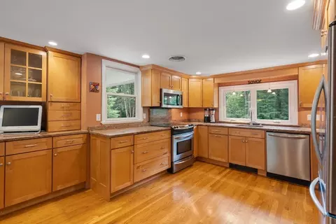 12 Algonquin Rd, Canton, MA 02021 photo 8