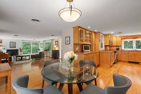 12 Algonquin Rd, Canton, MA 02021 photo 7
