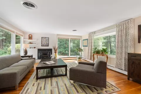 12 Algonquin Rd, Canton, MA 02021 photo 3