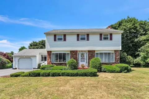 1 Abbey Ln, Billerica, MA 01821