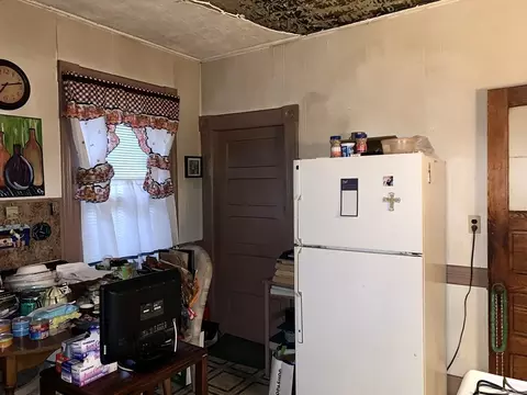 Kitchen - 38 Berkeley St, Springfield, MA 01109 photo 1 of 2