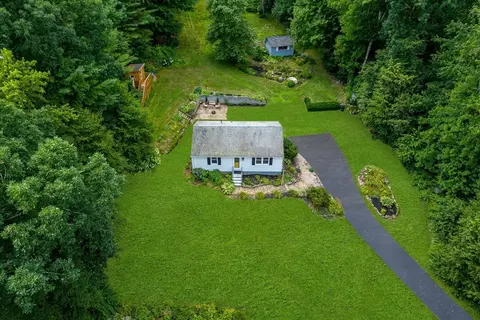 109 Town Farm Rd, Brookfield, MA 01506