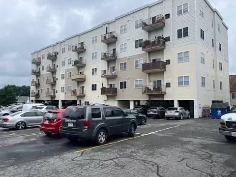 84 Aborn St #2207, Peabody, MA 01960