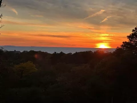 39 Telegraph Hill Rd, Falmouth, MA 02540