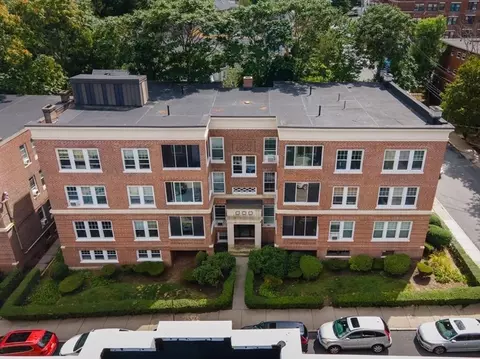 5 Vinal St #7, Boston, MA 02135