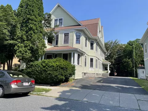 24 Elbridge St, Worcester, MA 01609